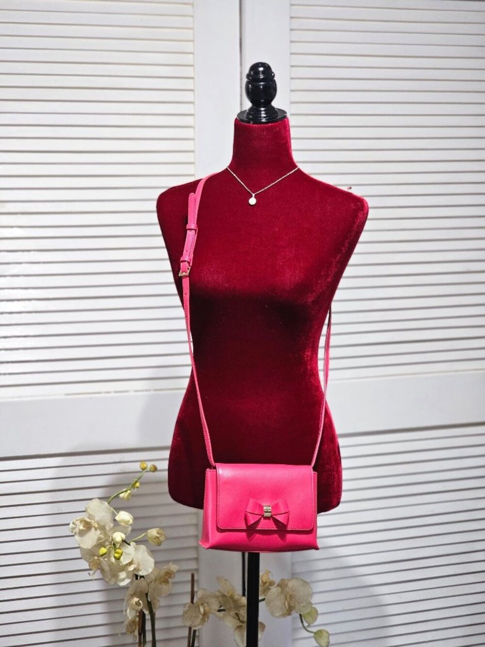 NWT Ted Baker Women's Fuchsia Leather Angiee Bow Detail Shoulder Bag Small 2173 - Picture 2 of 12
